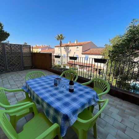 غريمو Apartment Port Cogolin With Garden View المظهر الخارجي الصورة