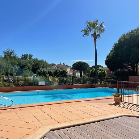 غريمو Apartment Port Cogolin With Garden View المظهر الخارجي الصورة